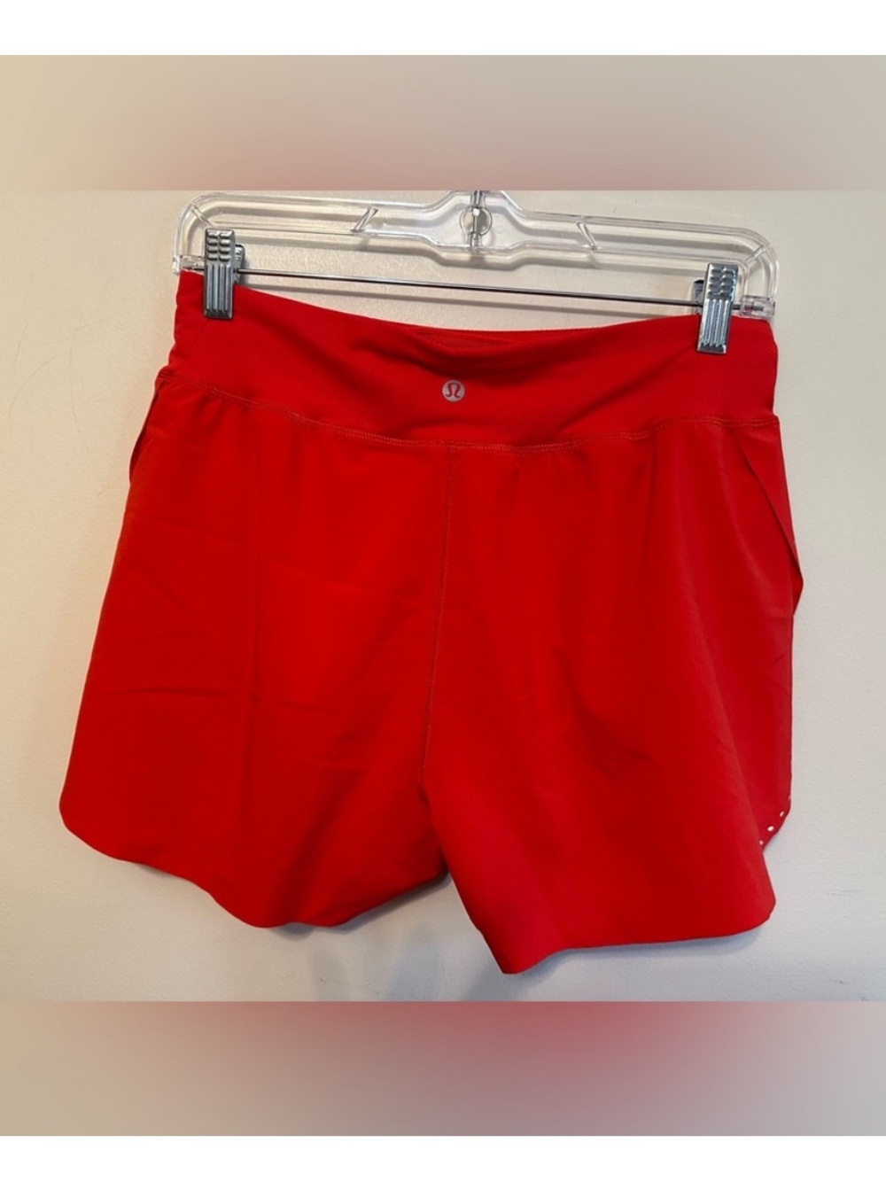 (2 pieces) Lululemon strappy nulu shelf tank top and find your pace shorts 3” - Picture 4 of 4